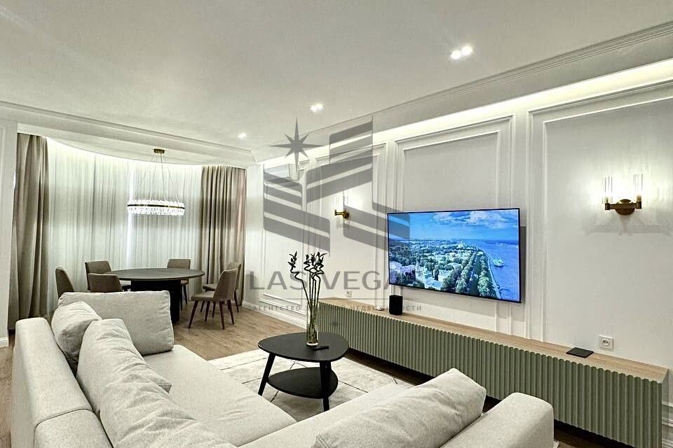 Сдаётся 3-комнатная квартира, 133 м²