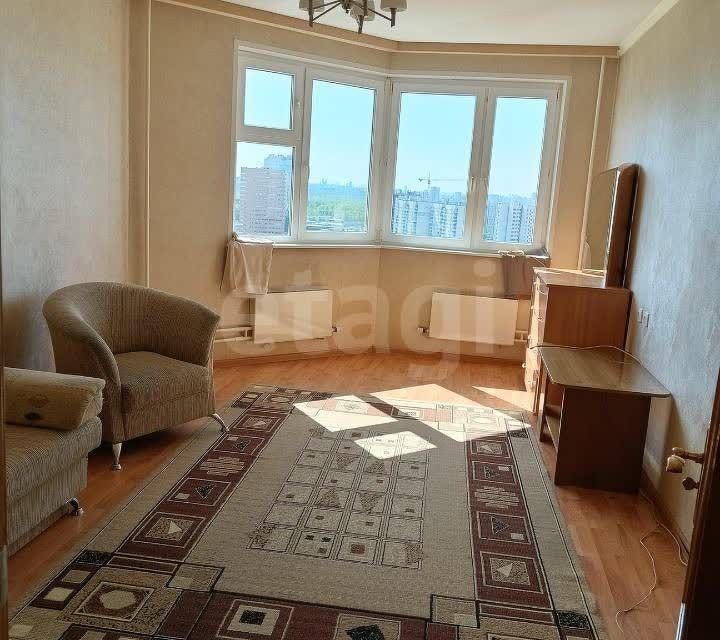 Продаётся 1-комнатная квартира, 42.1 м²