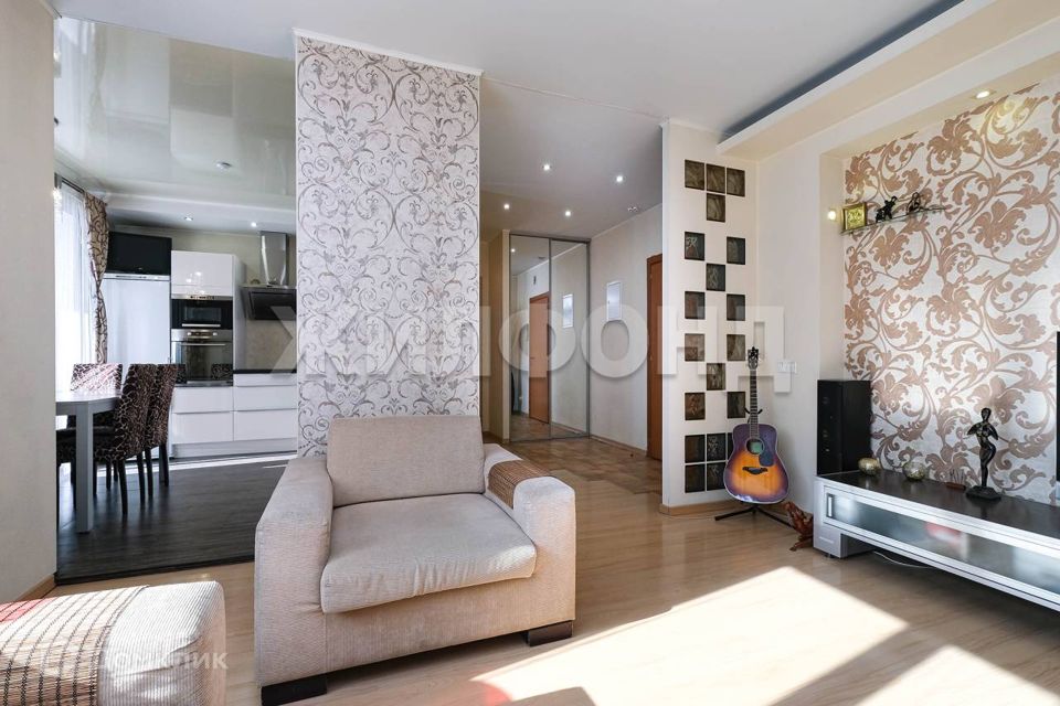 Продаётся 4-комнатная квартира, 120.2 м²