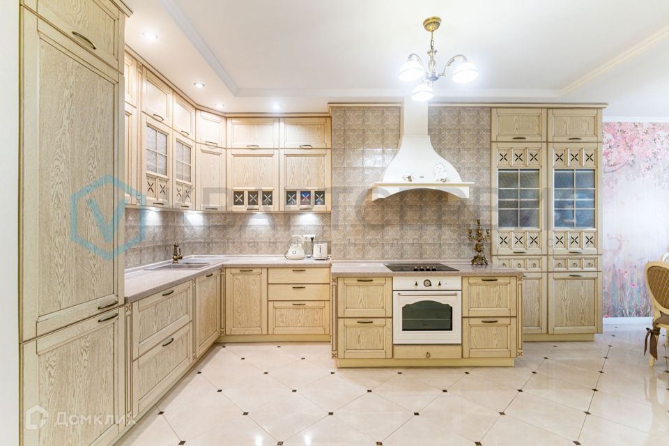 Продаётся 2-комнатная квартира, 82.7 м²