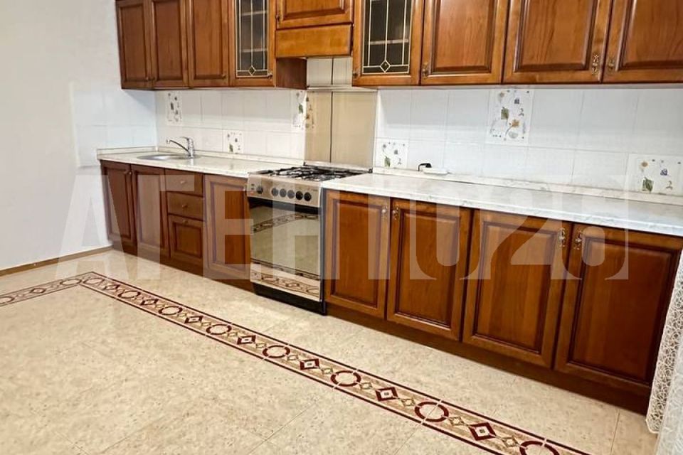 Продаётся 2-комнатная квартира, 98 м²