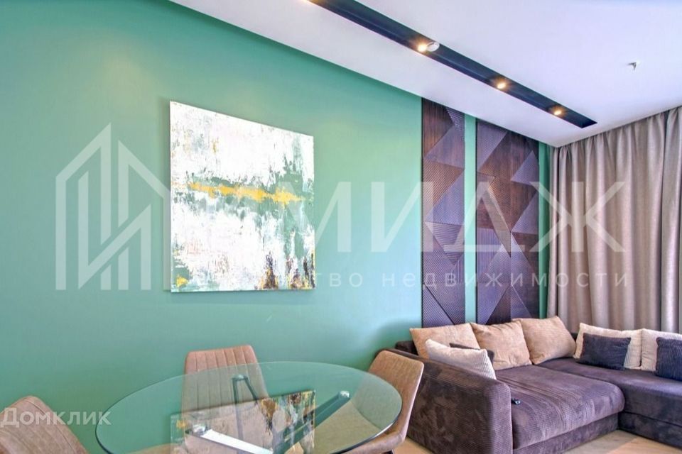 Продаётся 1-комнатная квартира, 42 м²