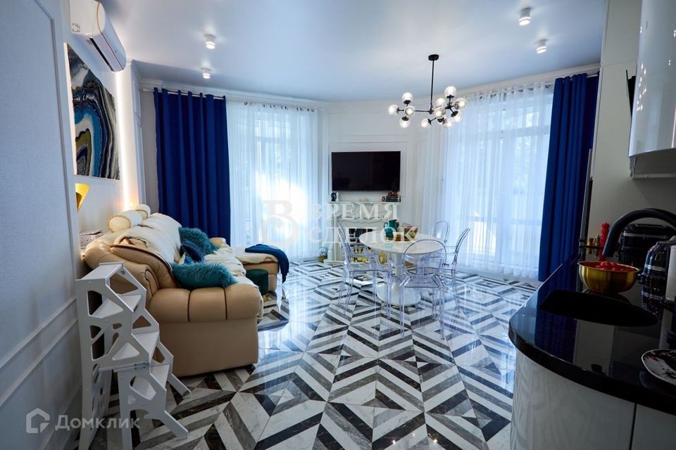 Продаётся 2-комнатная квартира, 94.1 м²