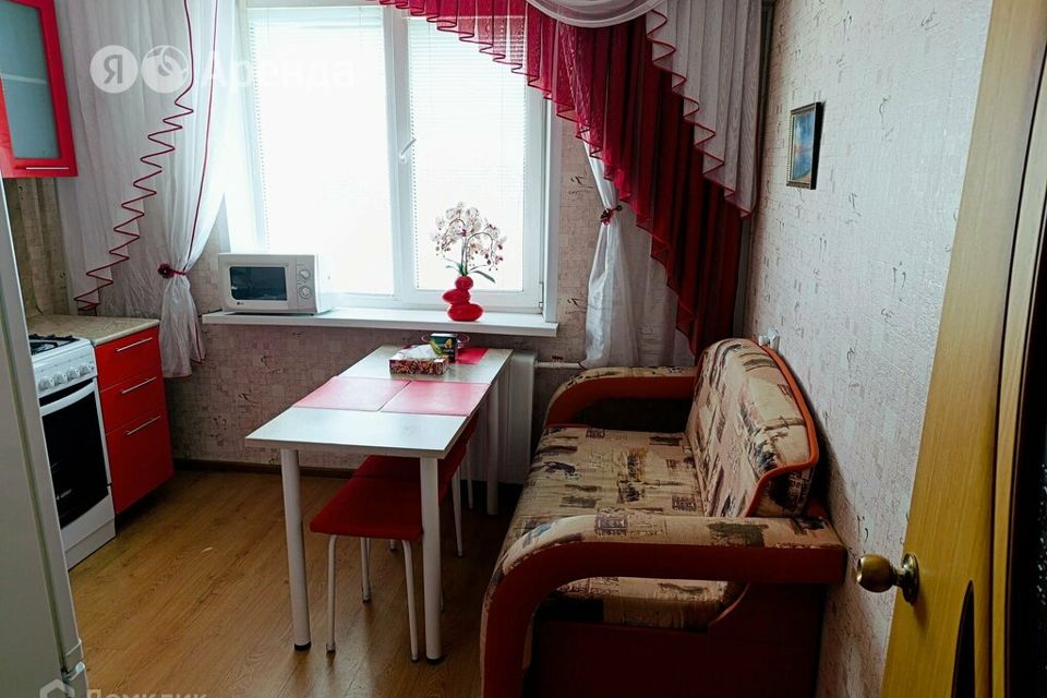 Сдаётся 2-комнатная квартира, 55 м²