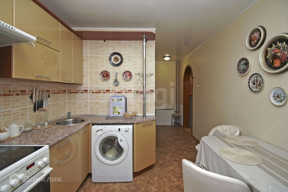 Продаётся 3-комнатная квартира, 65.8 м²