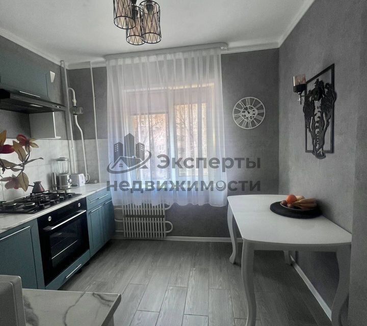 Продаётся 2-комнатная квартира, 53.6 м²