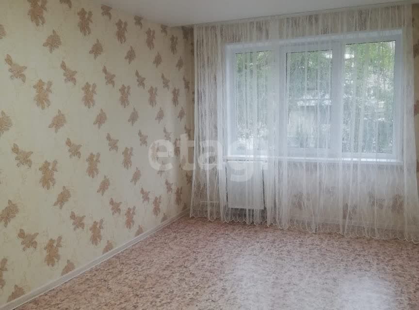 Продаётся 3-комнатная квартира, 62.2 м²