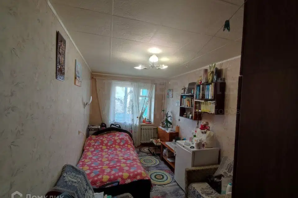 Продаётся 4-комнатная квартира, 71.9 м²