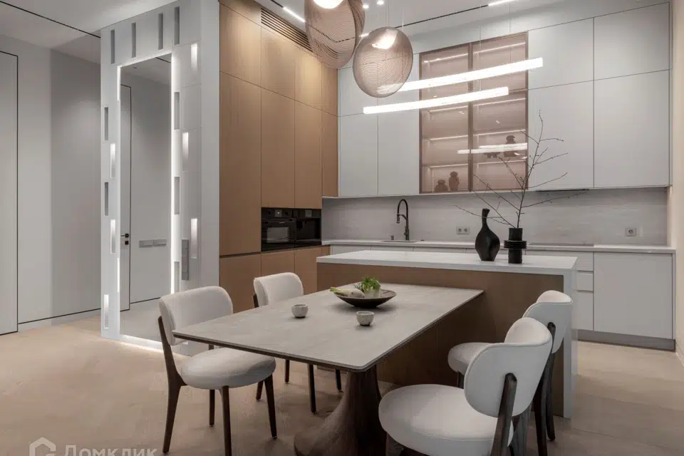 Продаётся 3-комнатная квартира, 100 м²