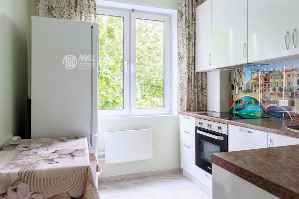Продаётся 3-комнатная квартира, 57 м²