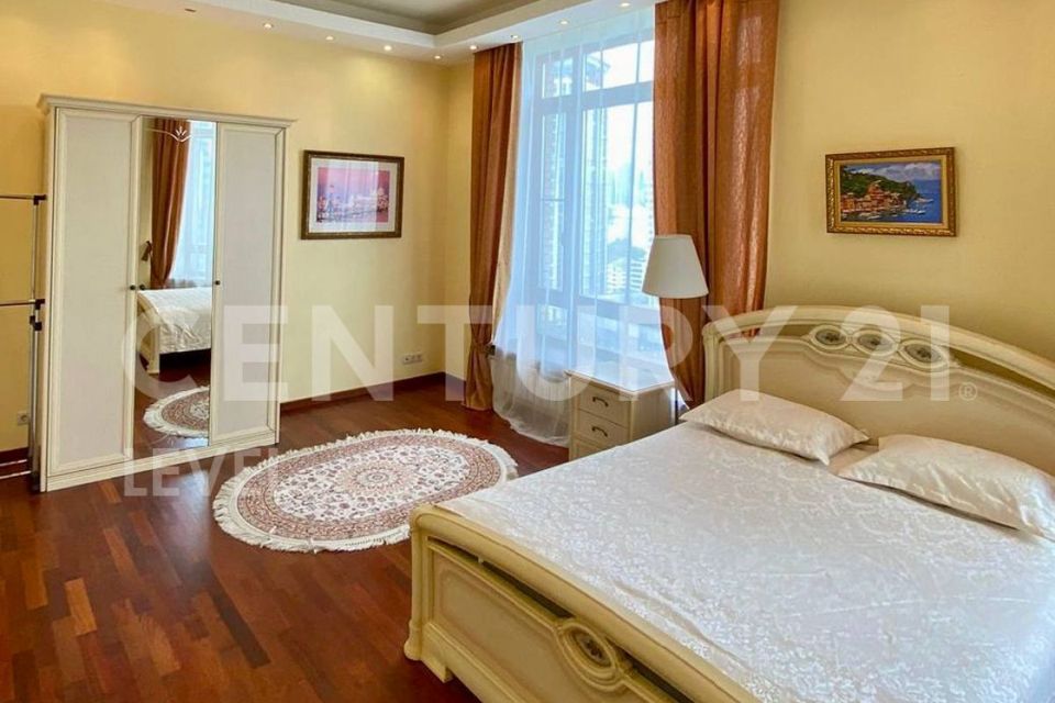 Сдаётся 2-комнатная квартира, 75 м²