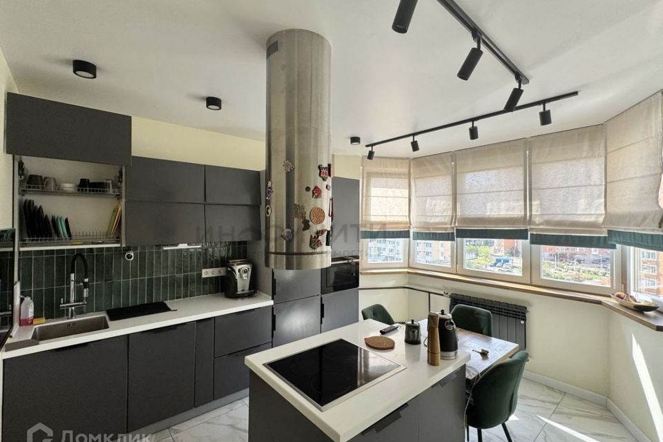 Продаётся 2-комнатная квартира, 60.2 м²