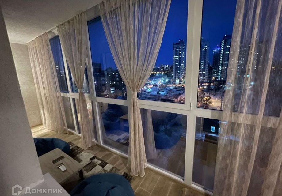 Продаётся 1-комнатная квартира, 54.5 м²