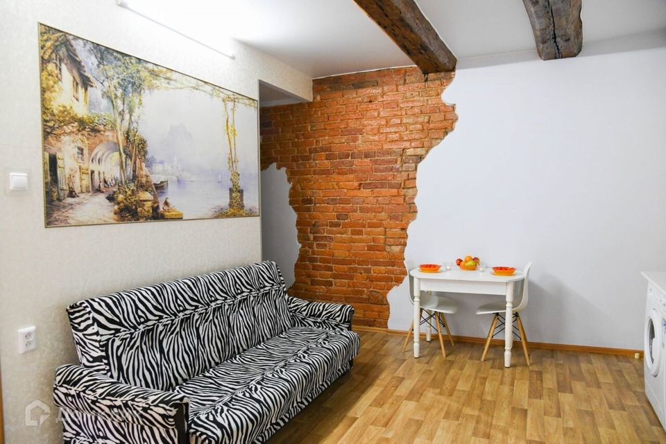 Сдаётся 2-комнатная квартира, 61 м²