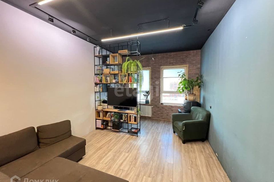Продаётся комната в 2-комн. квартире, 46 м²
