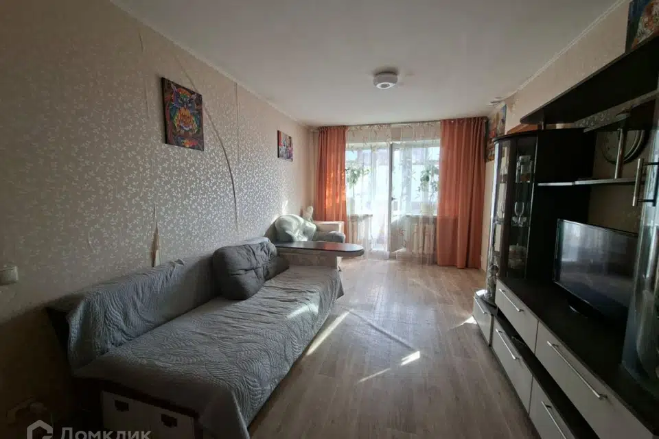 Продаётся 3-комнатная квартира, 56.3 м²