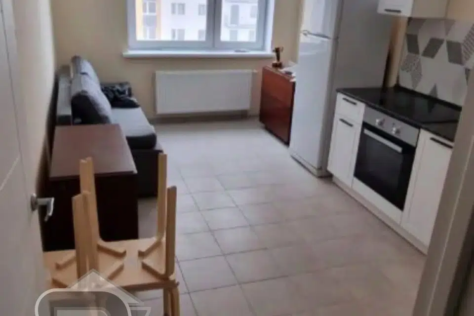 Продаётся 1-комнатная квартира, 38 м²