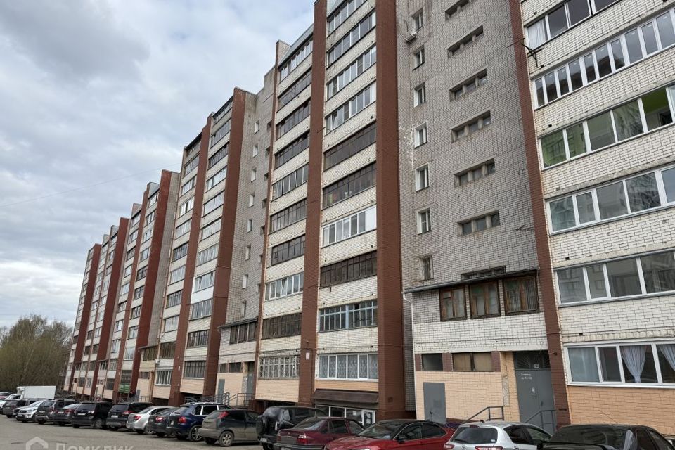 Продаётся 3-комнатная квартира, 75.8 м²