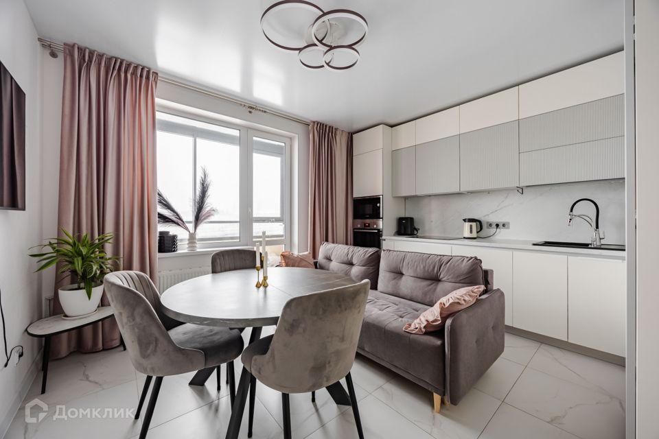 Продаётся 2-комнатная квартира, 64.9 м²