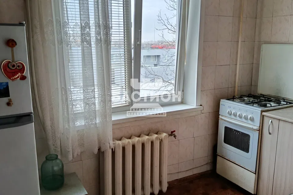 Продаётся 4-комнатная квартира, 69 м²