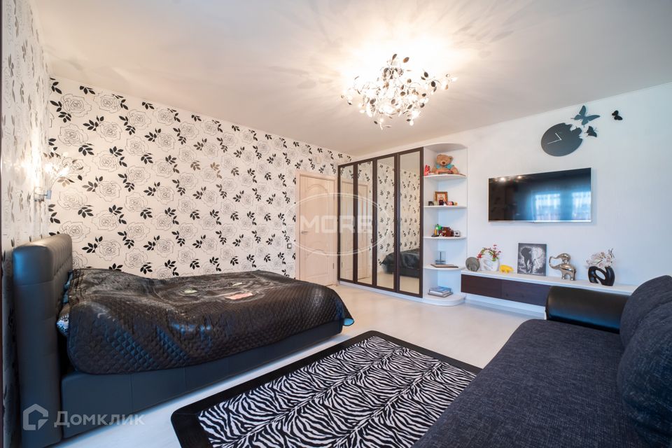 Продаётся 3-комнатная квартира, 112.8 м²