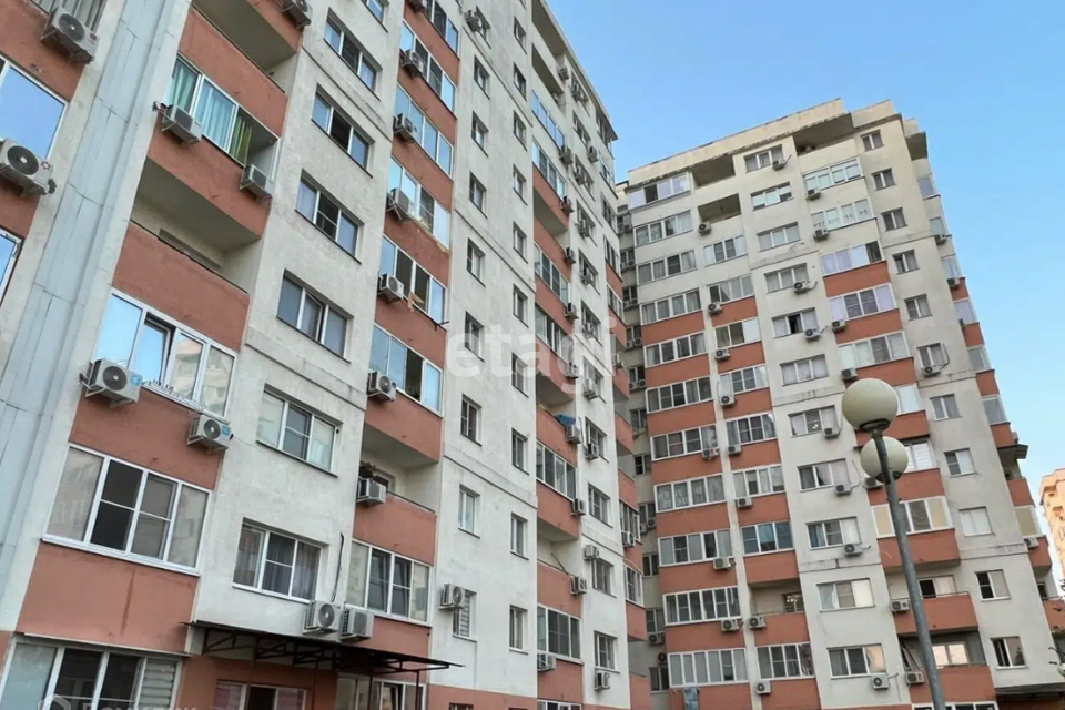 Продаётся 3-комнатная квартира, 76.2 м²