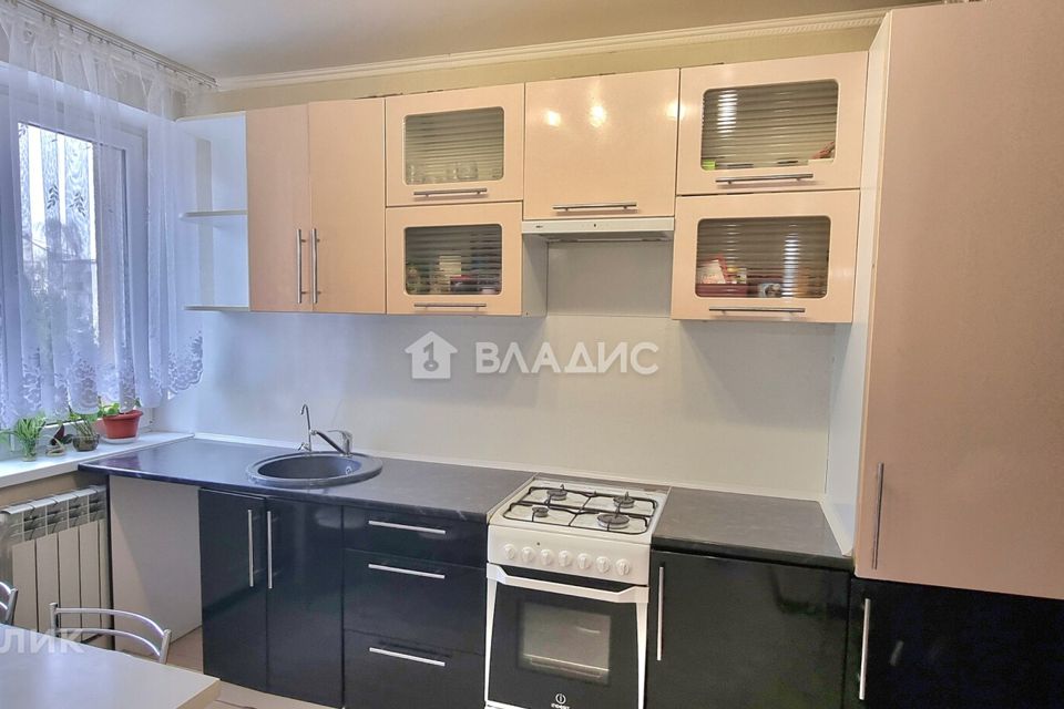 Продаётся 5-комнатная квартира, 105.4 м²