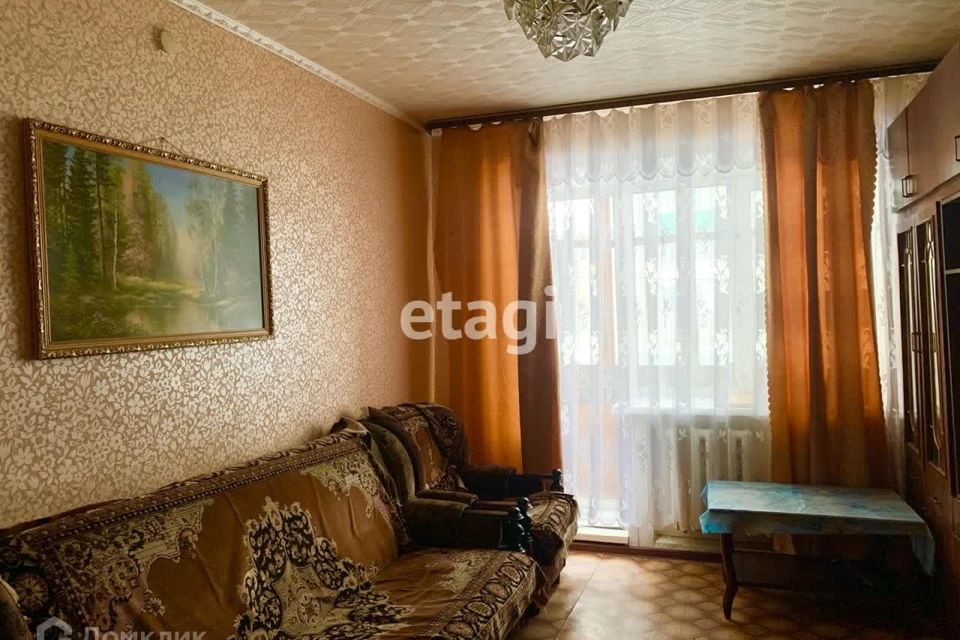 Продаётся 3-комнатная квартира, 49 м²