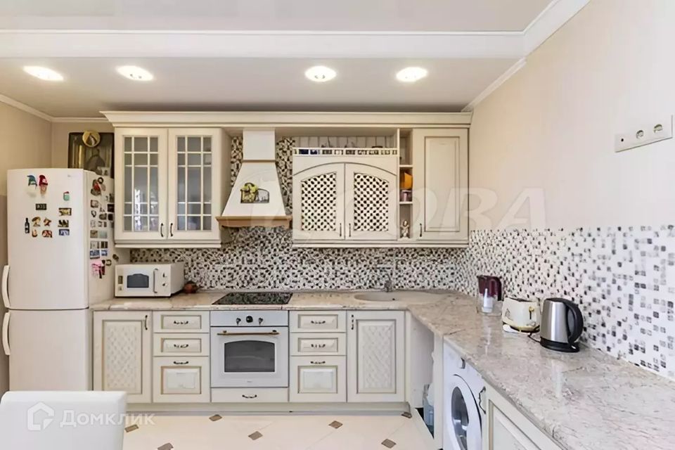 Продаётся 1-комнатная квартира, 60.2 м²
