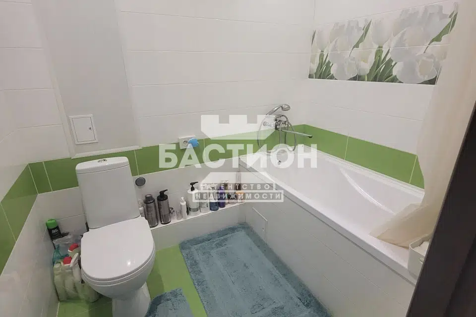 Продаётся 4-комнатная квартира, 60 м²