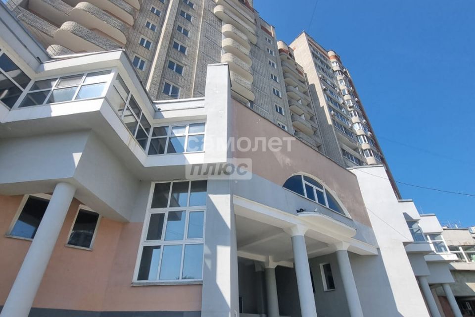 Продаётся 2-комнатная квартира, 64.8 м²