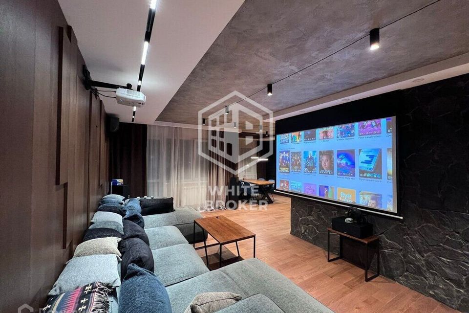 Продаётся 3-комнатная квартира, 107 м²