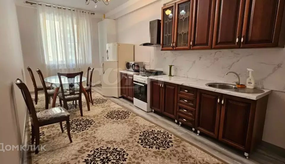 Сдаётся 2-комнатная квартира, 89.5 м²