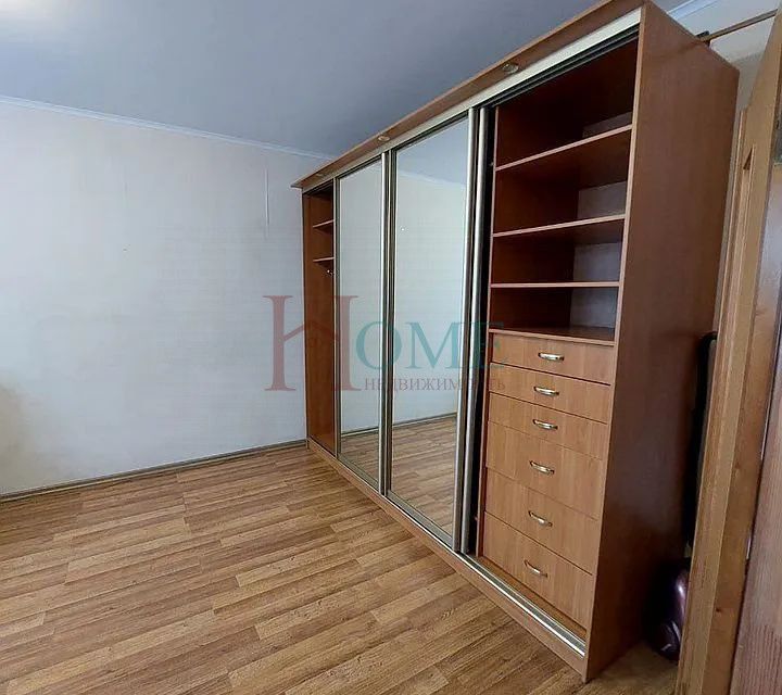 Сдаётся 1-комнатная квартира, 42 м²