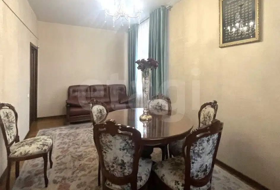 Продаётся 3-комнатная квартира, 76.4 м²