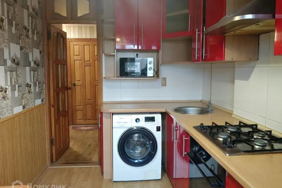 Продаётся 3-комнатная квартира, 62.4 м²