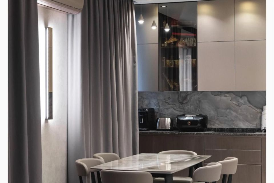 Продаётся 3-комнатная квартира, 94 м²