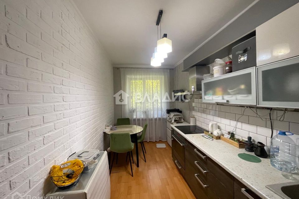 Продаётся 1-комнатная квартира, 46 м²