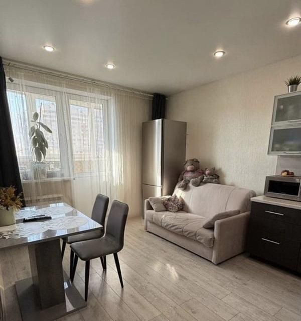 Продаётся 1-комнатная квартира, 50 м²