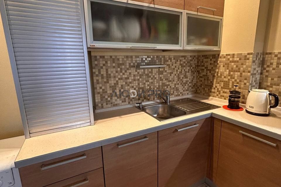 Продаётся 1-комнатная квартира, 43 м²