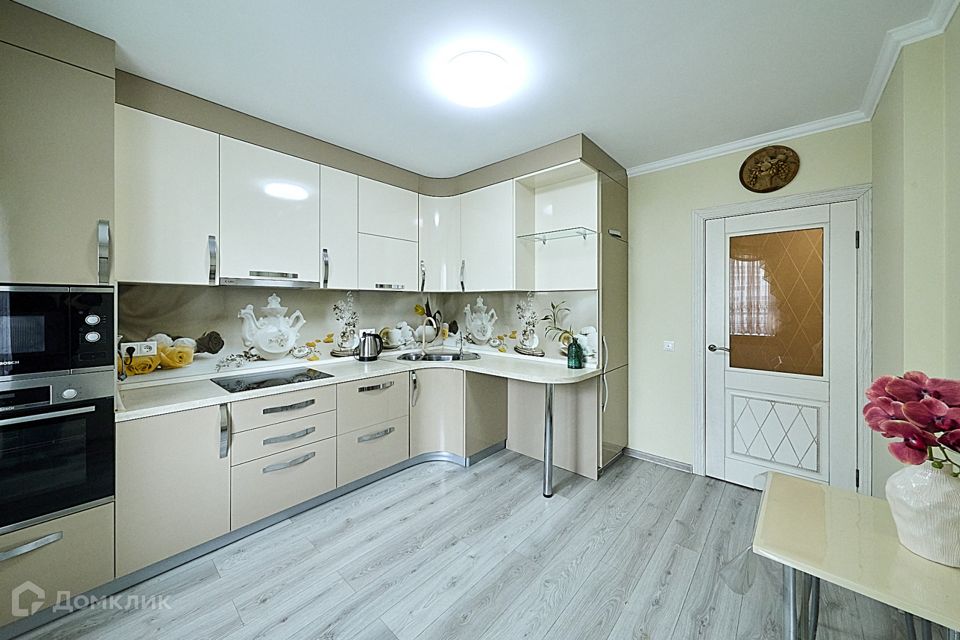 Продаётся 1-комнатная квартира, 42.1 м²