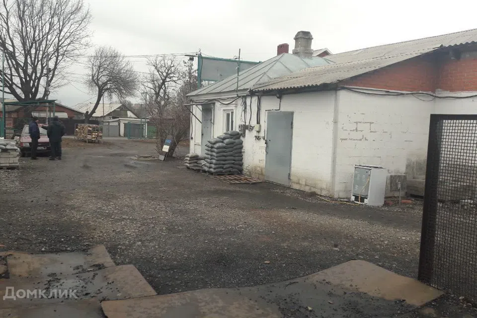 Продаётся торговое помещение, 930 м²
