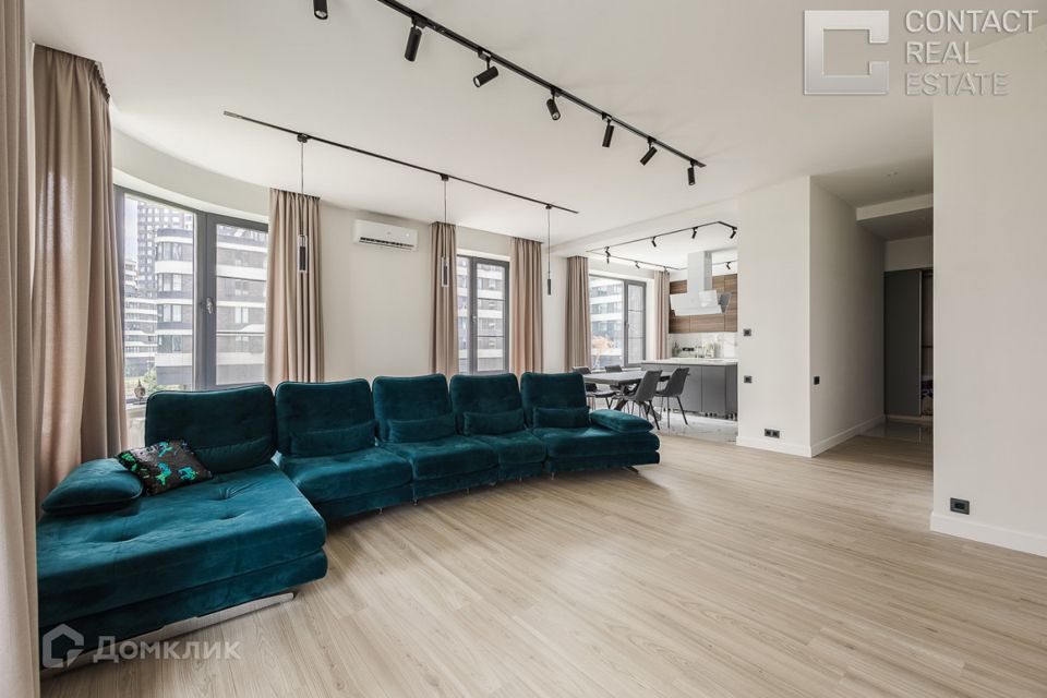 Продаётся 3-комнатная квартира, 117 м²