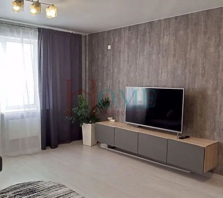 Сдаётся 2-комнатная квартира, 73 м²