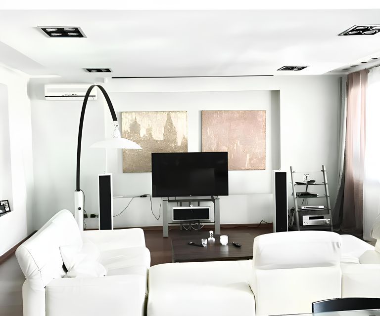 Сдаётся 3-комнатная квартира, 130 м²