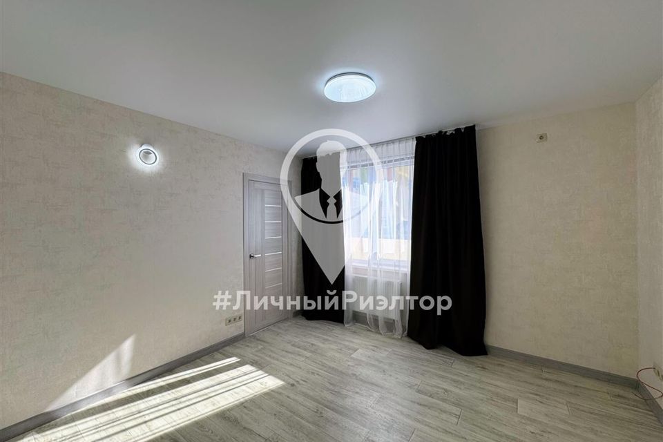 Продаётся 1-комнатная квартира, 37.4 м²