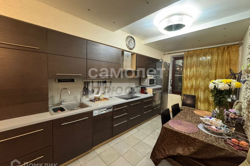 Продаётся 2-комнатная квартира, 64.3 м²