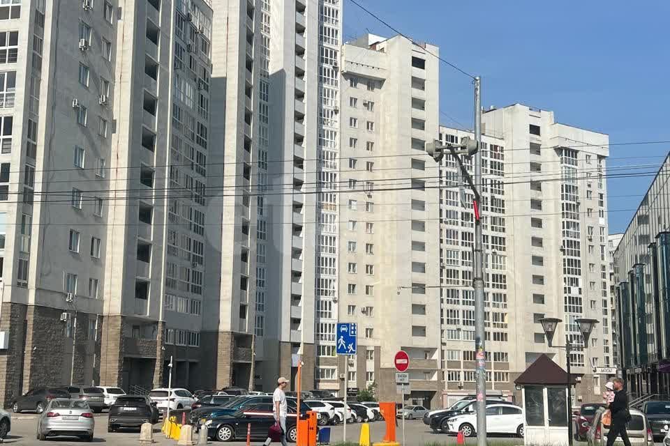 Продаётся 2-комнатная квартира, 66.1 м²