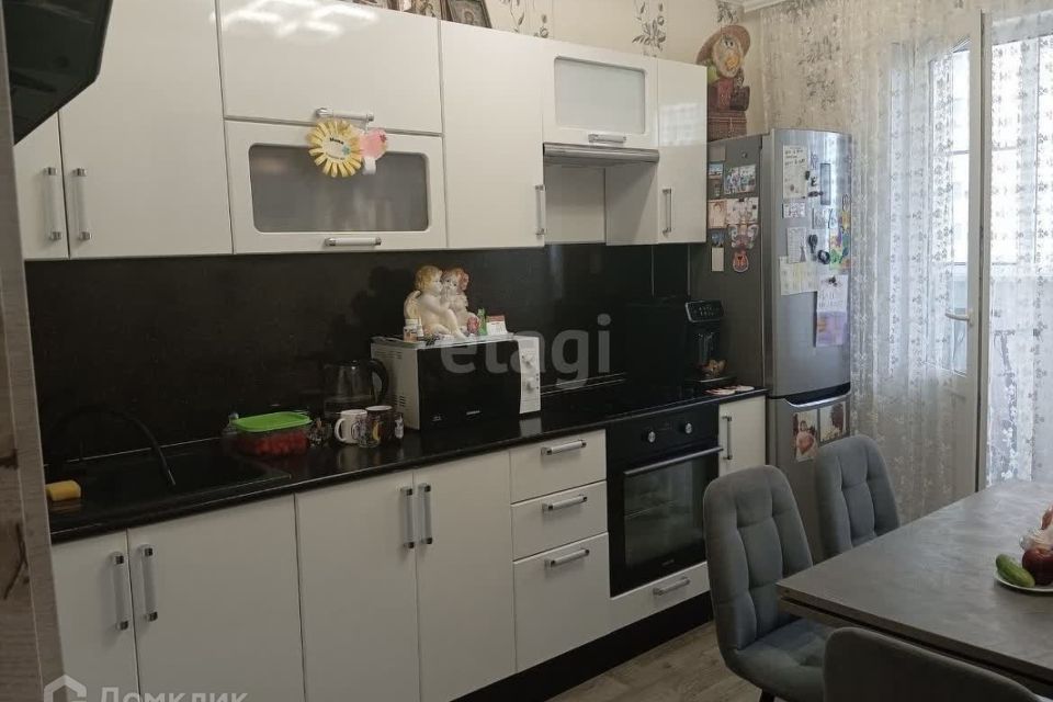 Продаётся 2-комнатная квартира, 62 м²
