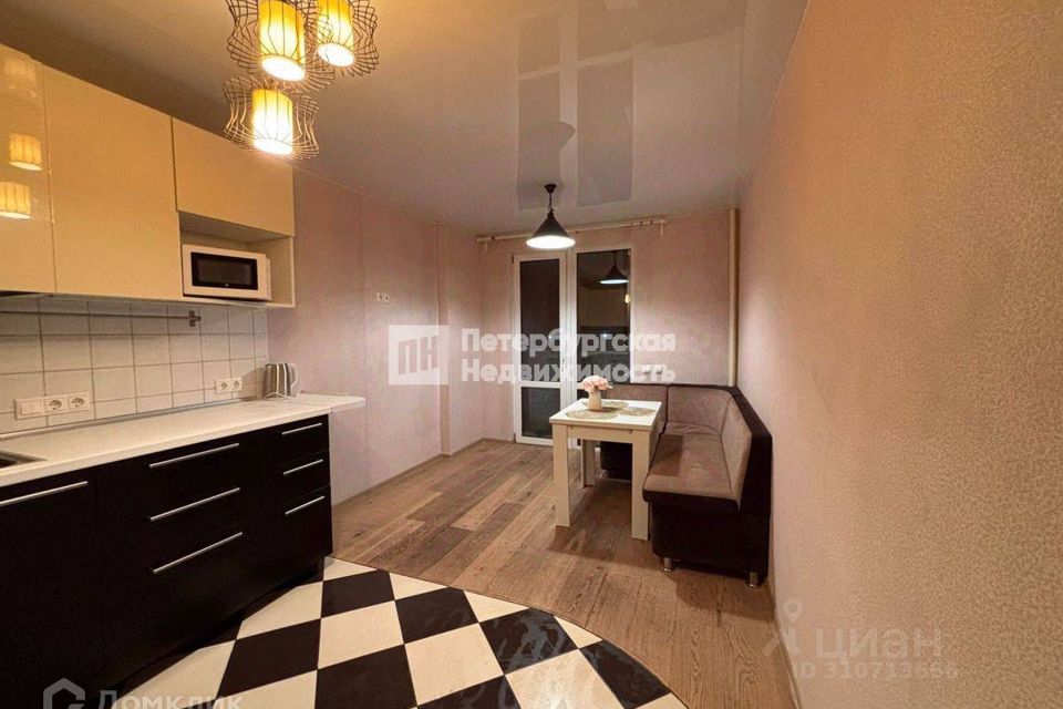 Продаётся 1-комнатная квартира, 43.4 м²